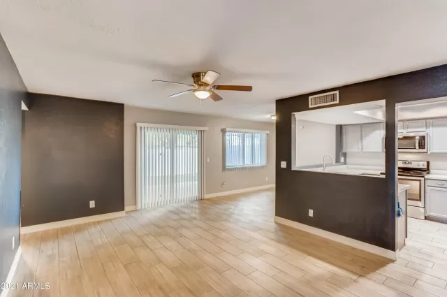 MLS: 6208140 Condo For Sale