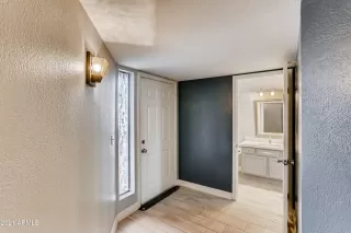 Photo #4: 6208140 Listing