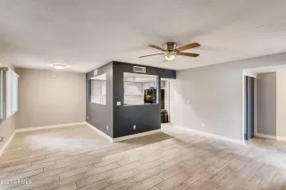 Photo #5: 6208140 Listing