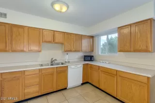 Photo #6: 6208247 Listing 