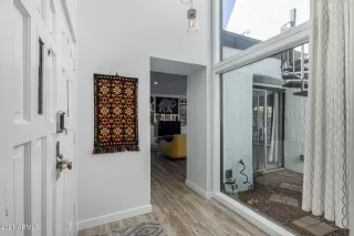 Photo #2: 6208485 Listing 