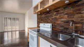 Photo #4: 6208544 Listing