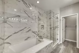 Photo #2: 6208683 Listing