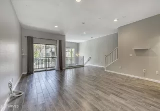 Photo #4: 6208683 Listing