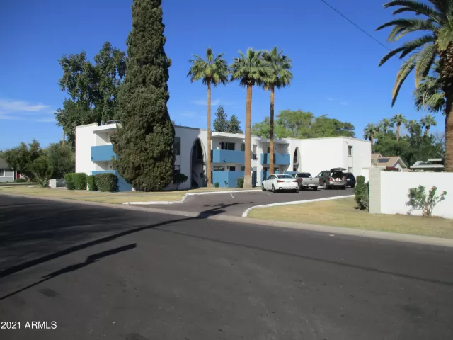 MLS: 6208819 Condo For Sale
