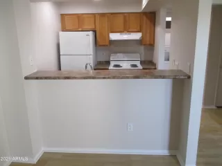 Photo #5: 6208819 Listing