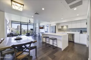 Photo #5: 6208825 Listing