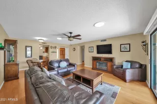 Photo #4: 6208837 Listing 