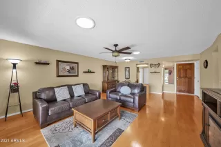 Photo #5: 6208837 Listing 