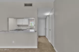 Photo #4: 6208844 Listing