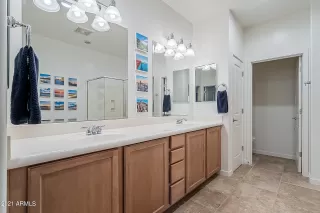 Photo #4: 6208856 Listing