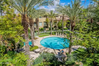 Photo #5: 6208856 Listing