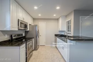 Photo #3: 6208935 Listing