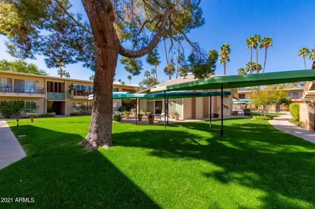 MLS: 6208981 Condo For Sale