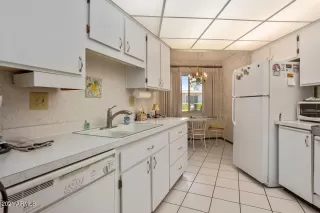 Photo #4: 6208989 Listing