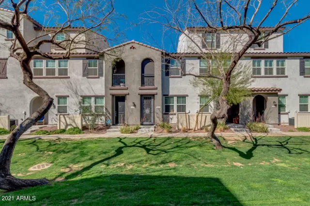 MLS: 6208997 Condo For Sale