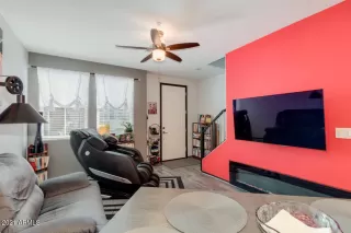 Photo #3: 6208997 Listing