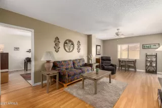 Photo #4: 6208998 Listing 