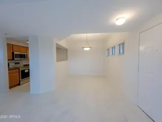 Photo #4: 6209024 Listing