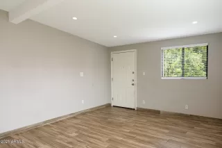 Photo #3: 6209164 Listing