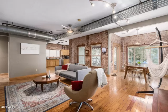 MLS: 6209206 Condo For Sale