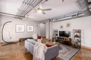 Photo #5: 6209206 Listing 