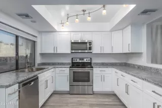 Photo #2: 6209231 Listing