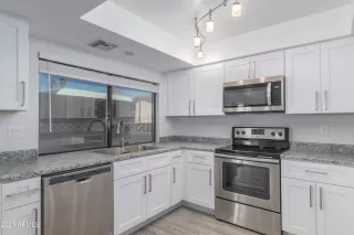 Photo #3: 6209231 Listing