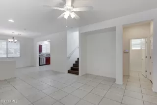 Photo #5: 6209289 Listing