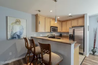Photo #6: 6209309 Listing