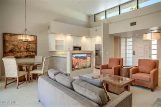 Photo #2: 6209319 Listing 