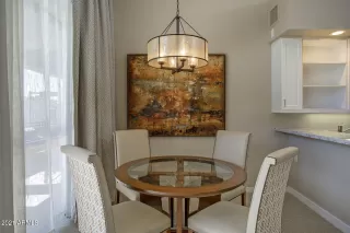 Photo #5: 6209319 Listing 