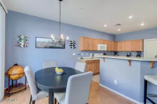 Photo #6: 6209343 Listing