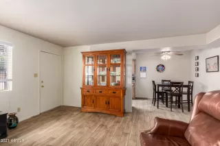 Photo #5: 6209395 Listing 