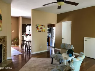 Photo #3: 6209422 Listing