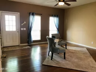 Photo #6: 6209422 Listing