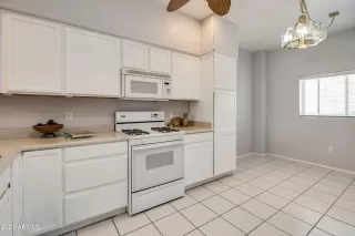 Photo #5: 6209642 Listing 