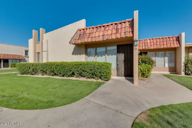 MLS: 6209674 Condo For Sale