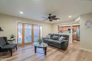 Photo #3: 6209741 Listing