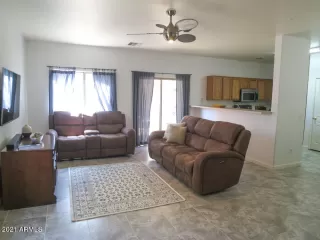 Photo #4: 6209850 Listing 