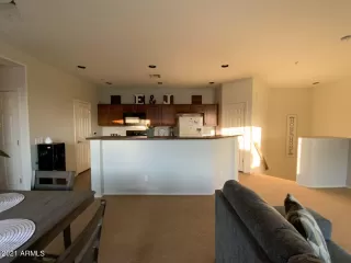 Photo #5: 6209862 Listing