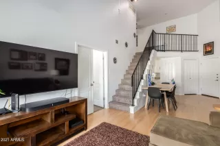 Photo #5: 6209894 Listing 