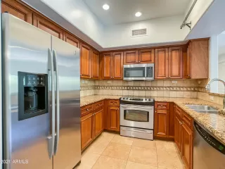 Photo #3: 6210001 Listing