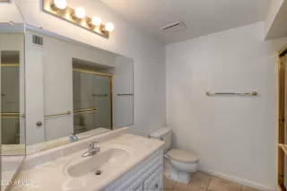 Photo #6: 6210121 Listing 