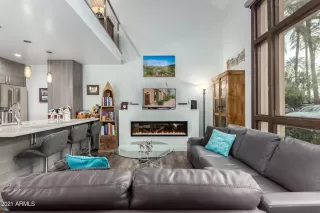 Photo #2: 6210169 Listing