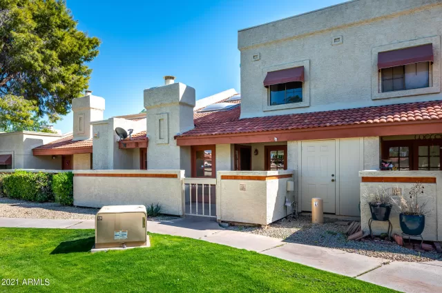 MLS: 6210230 Condo For Sale