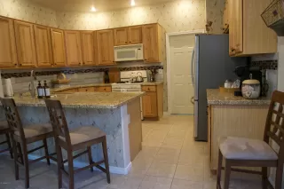 Photo #6: 6210306 Listing