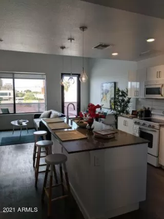 Photo #3: 6210357 Listing 