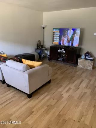 Photo #6: 6210376 Listing 