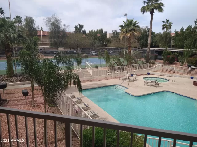 MLS: 6210424 Condo For Sale